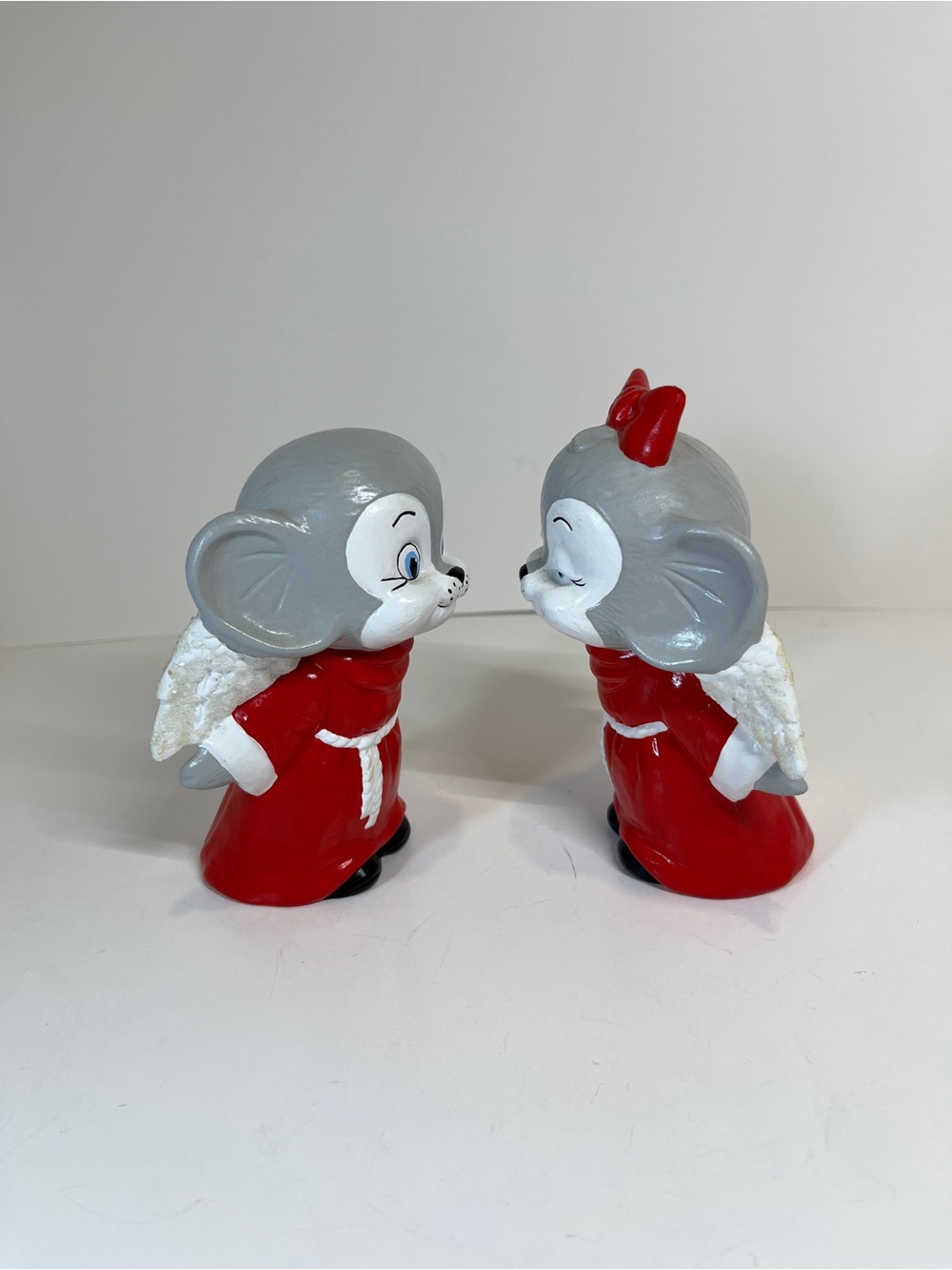Vtg Christmas Angel Mice Holiday Decor Figurine Set Hand Painted Choir Ceramic